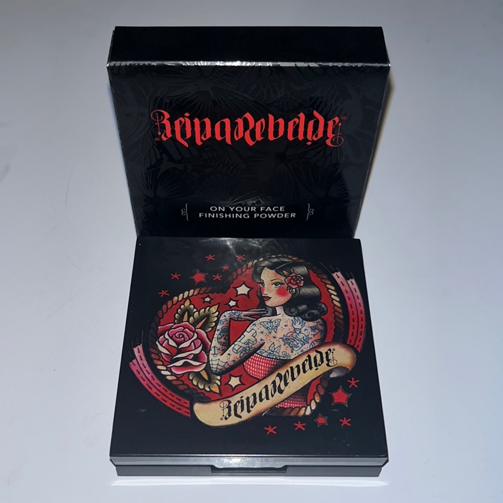 Finishing powder